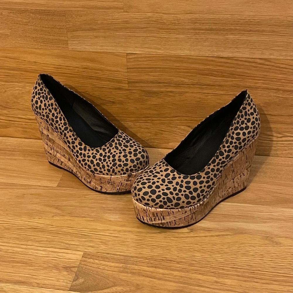 SHEIN Women's Leopard Pattern Wedge Slip-On Platform Shoes Size 5.5 (35)